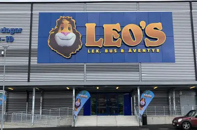 Leós Lekland, Partille