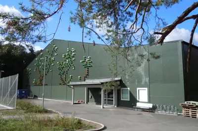 Tattby Ishall, Nacka